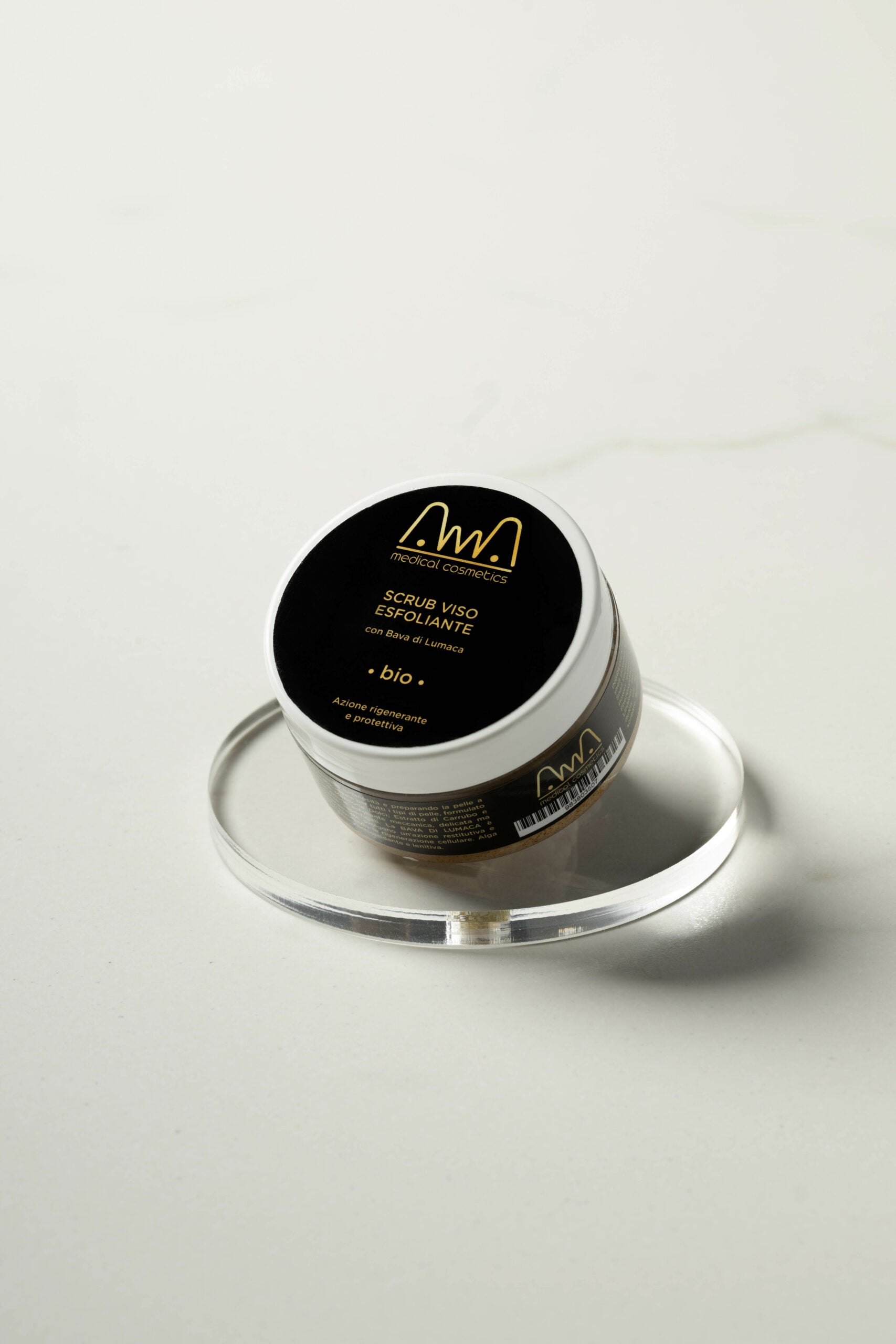 SCRUB GEL VISO CON MICROGRANULI VEGETALI con Bava di Lumaca